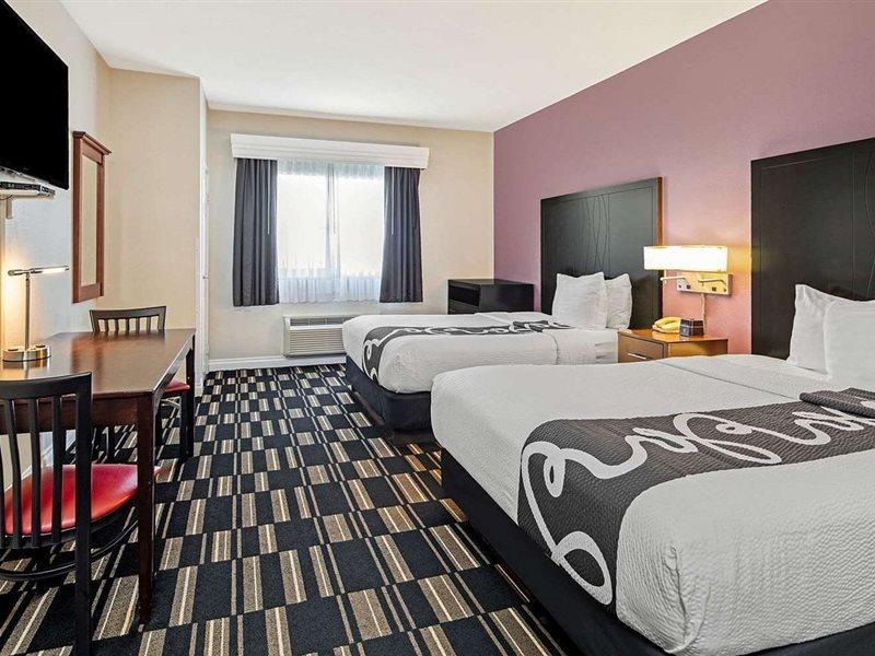 The Hotel 3*