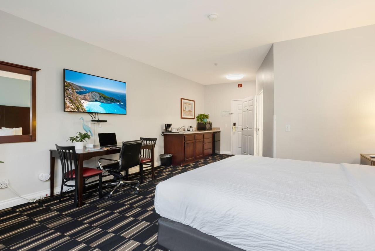 The 3* Oceanside