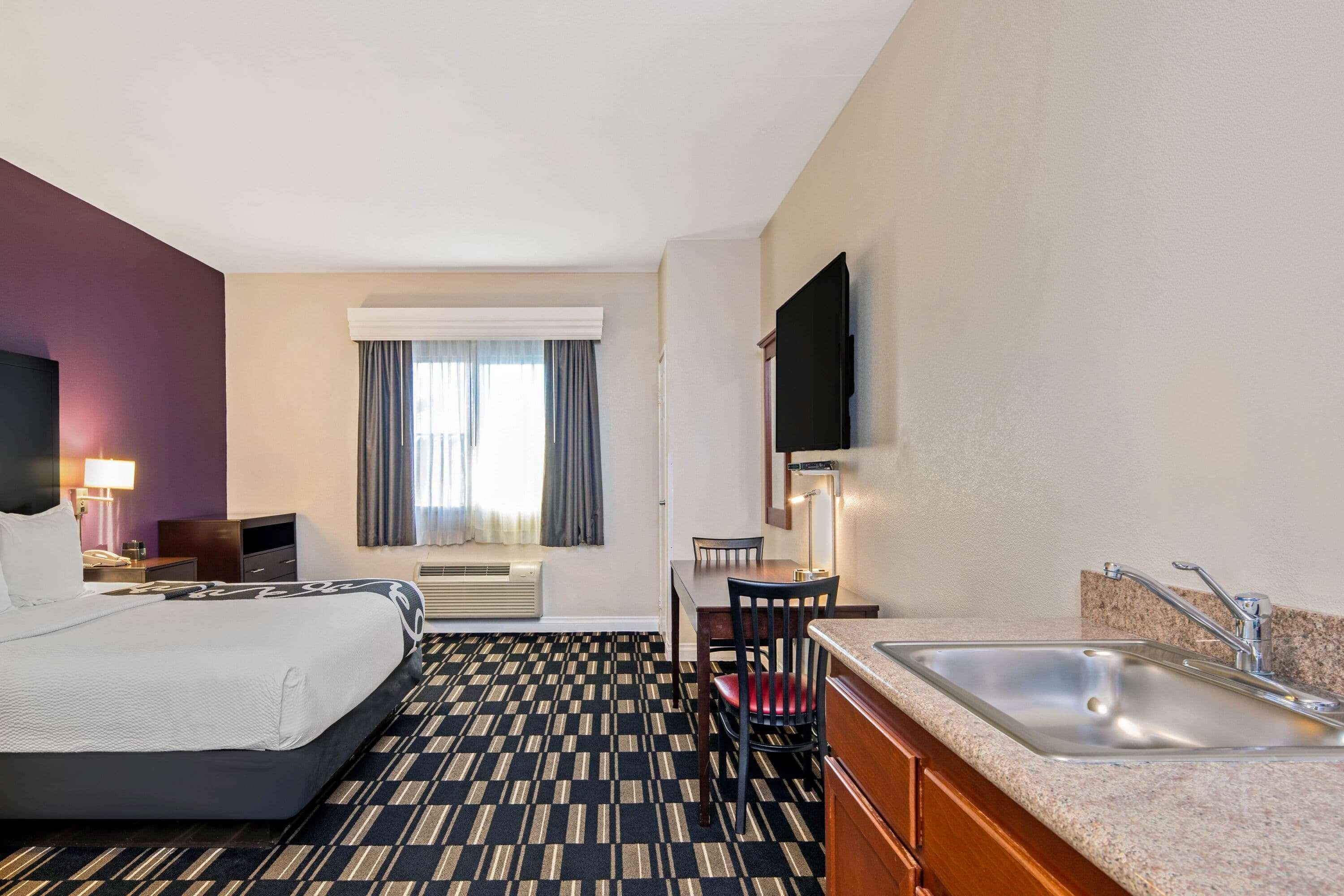 The Hotel Oceanside
